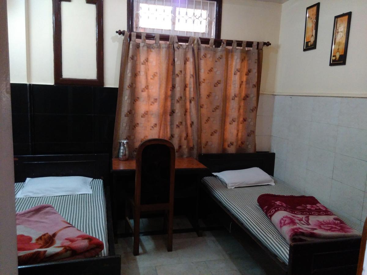 Hotel Prince B Guwahati Exterior foto